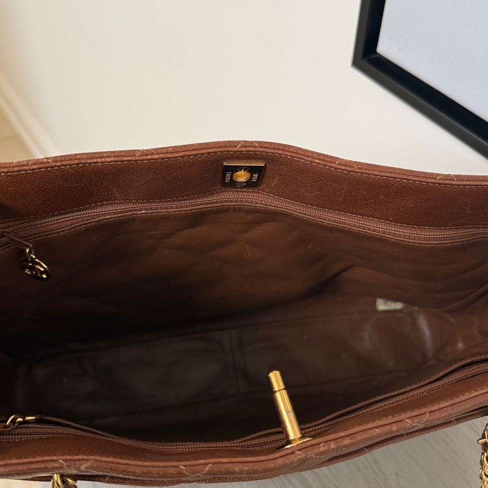 Vintage Chanel brown bag - Picture 8 of 16